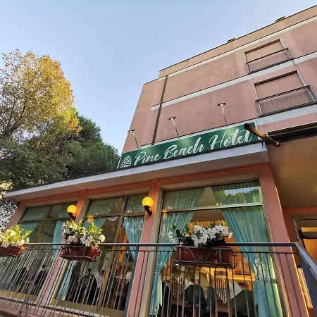 מלון Pine רוסולינה מארה