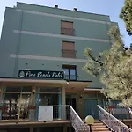 Pine Beach فندق