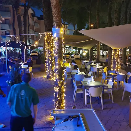 Hotel Pine Beach 3*