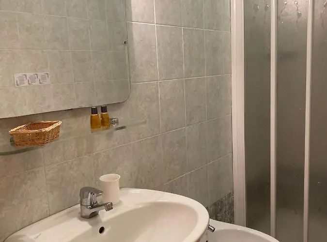 Ξενοδοχείο Pine Beach 3*