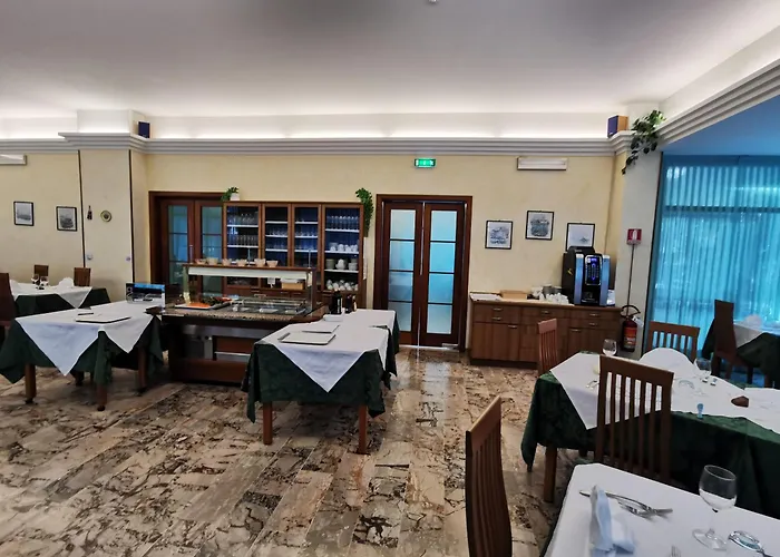 Ξενοδοχείο Pine Beach